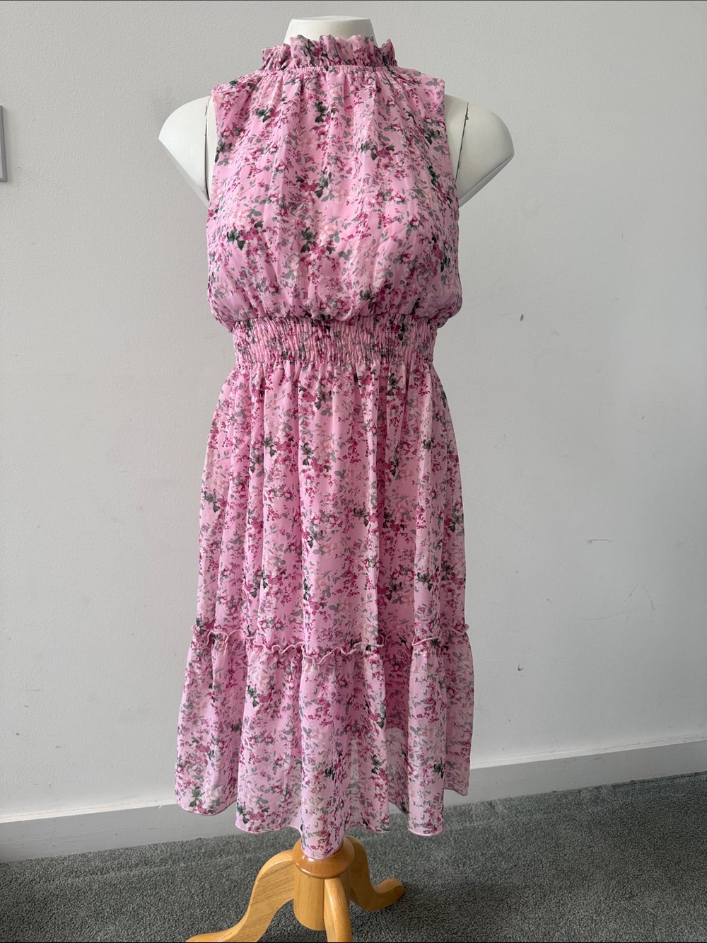 Kate and Lily Pink Floral Midi Dress with Ruffle Neck